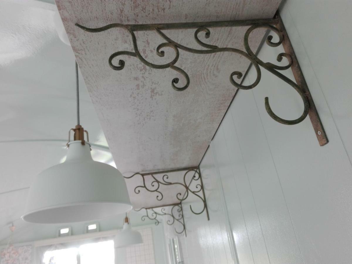 Pipowagen Overnachting Het Houten Huis Zaltbommel Esterno foto